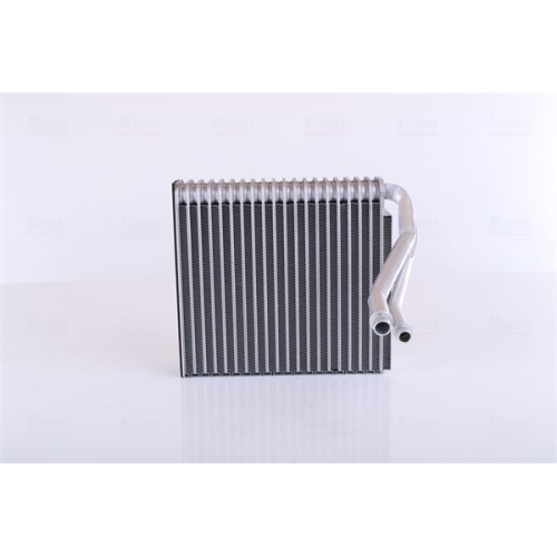 1 Evaporator, air conditioning NISSENS 92184 MERCEDES-BENZ