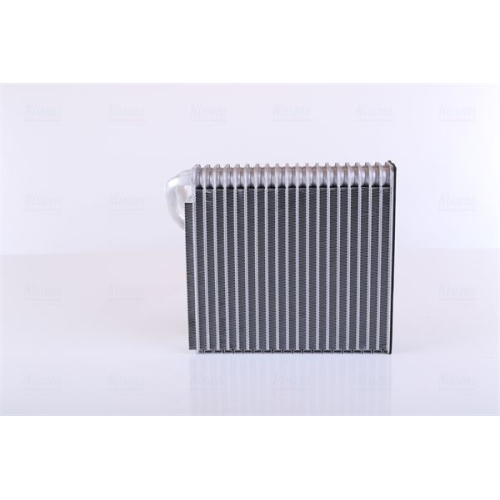 1 Evaporator, air conditioning NISSENS 92184 MERCEDES-BENZ